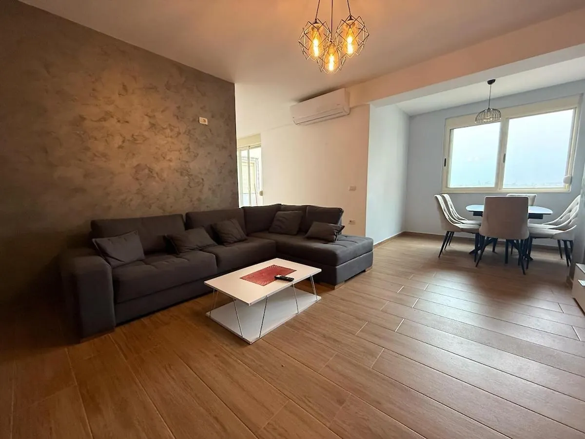 Gold Apartament Durres Apartment